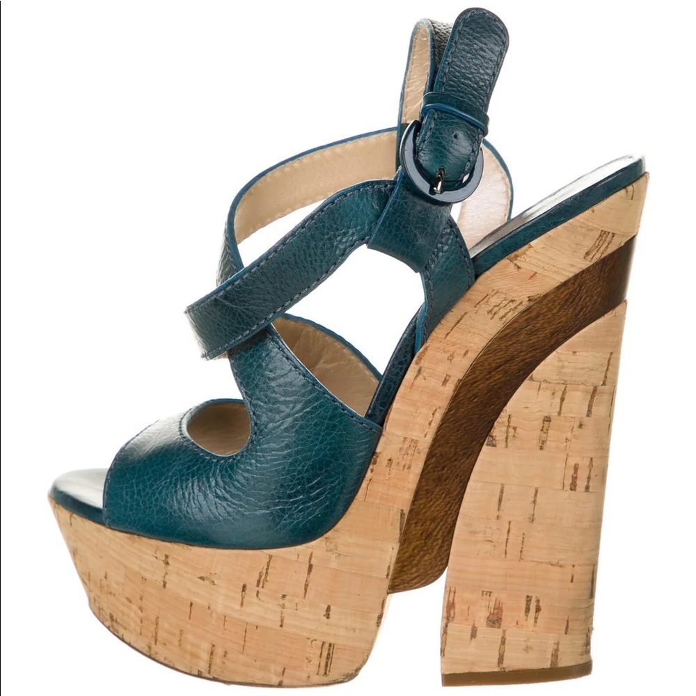 🎉🎊 HP 🎉🎊 CASADEI Leather Cutout Accent Slingback Sandals